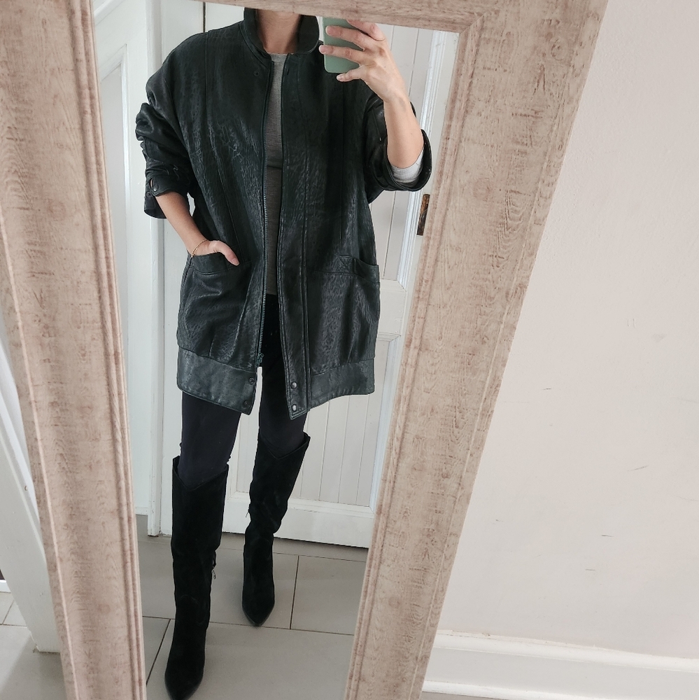 Vintage Womans Green Leather Thinsulate Coat. Made In Canada. Good  Condition